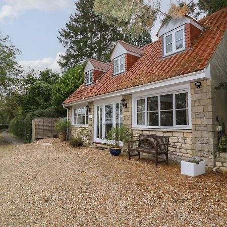 The Cottage At Barrow Mead Bath Exteriör bild