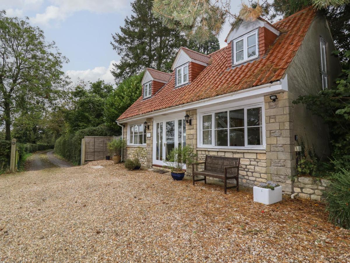 The Cottage At Barrow Mead Bath Exteriör bild
