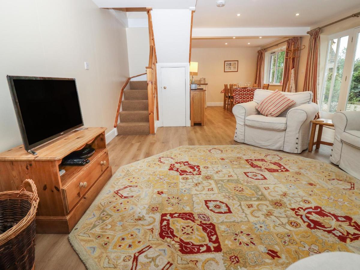 The Cottage At Barrow Mead Bath Exteriör bild